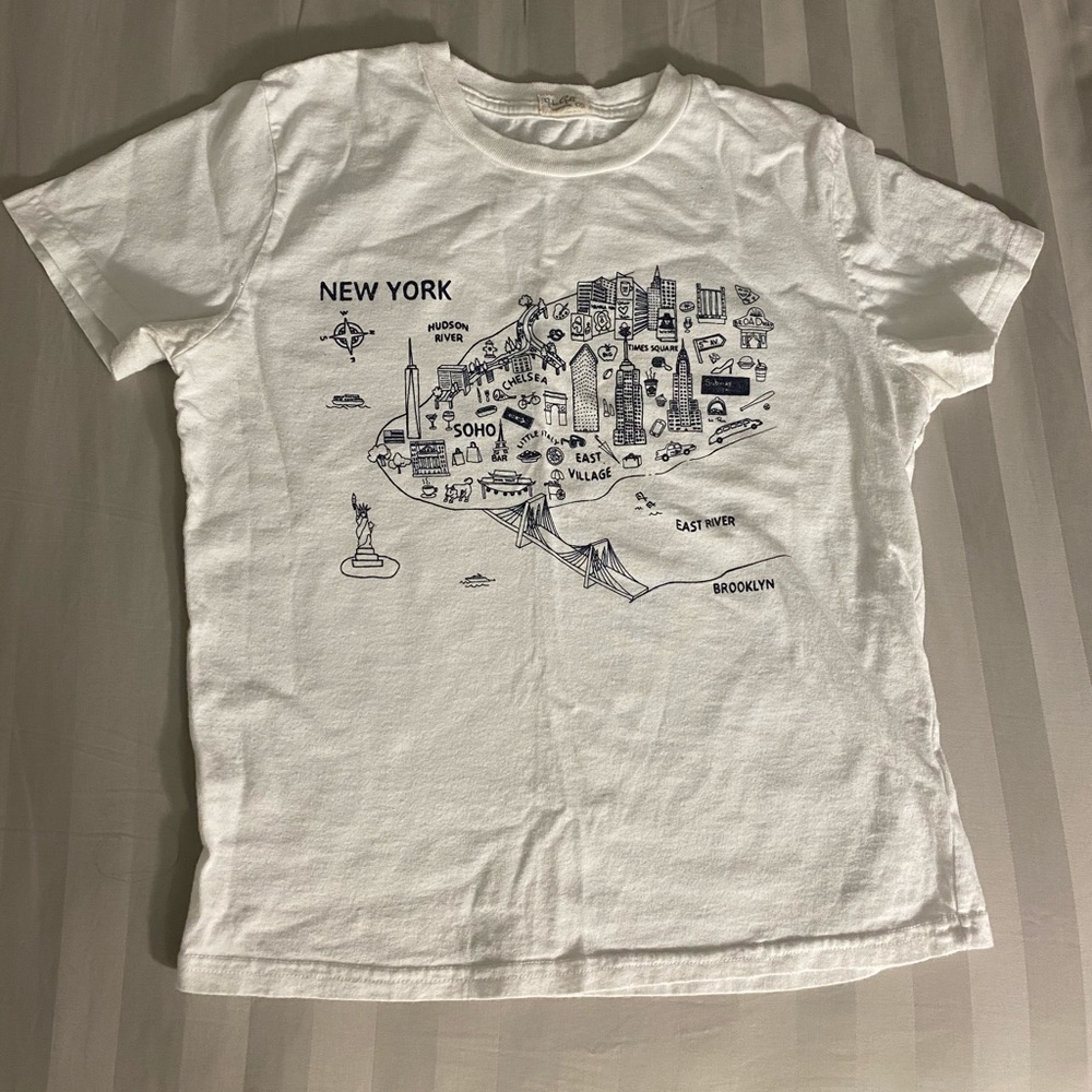 Brandy Melville New York Graphic Tee